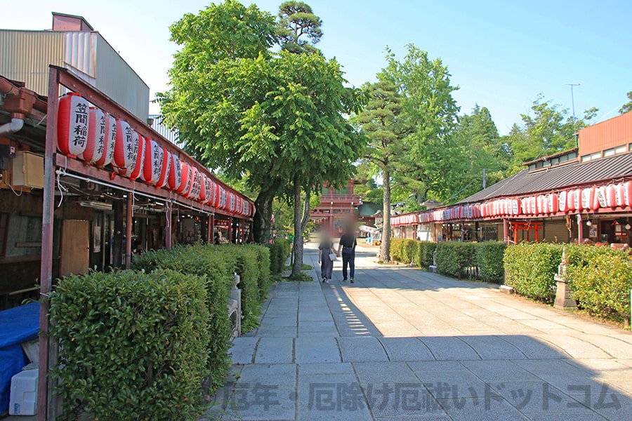 笠間稲荷神社 境内参道の様子