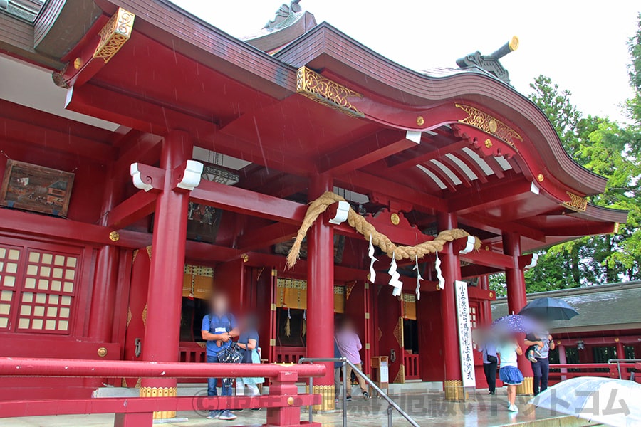 笠間稲荷神社 御祈祷を受ける拝殿・本殿の様子