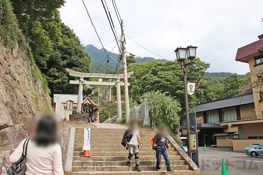 筑波山神社 境内参道入口の様子