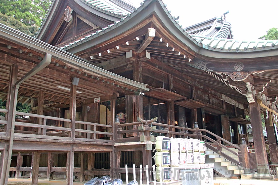 筑波山神社 本殿への連絡廻廊の様子