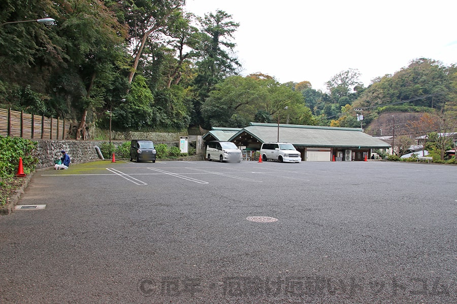 鶴岡八幡宮 第1駐車場入口の様子