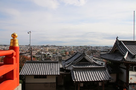 門戸厄神 境内別の場所からの周辺一円の風景