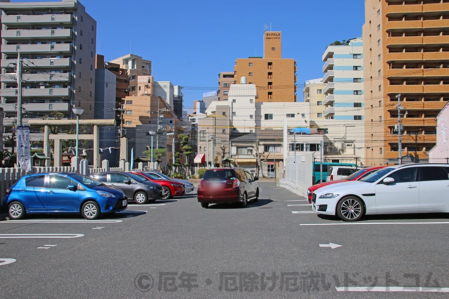 比治山神社 駐車場実際の車の往来の様子