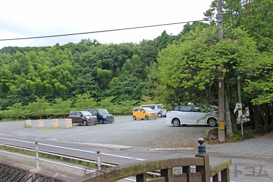 八重垣神社 奥の院そばの駐車場の様子