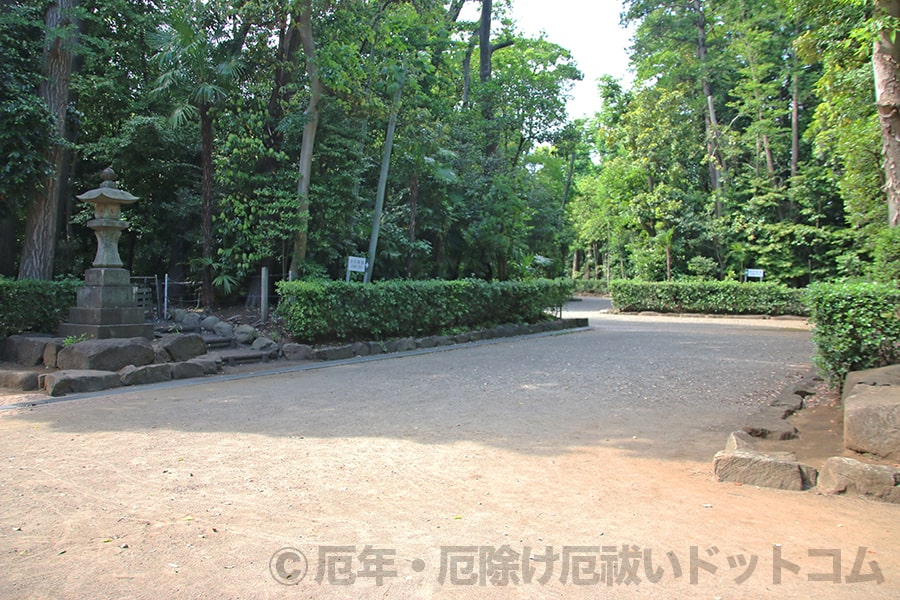 井草八幡宮 境内参道の様子