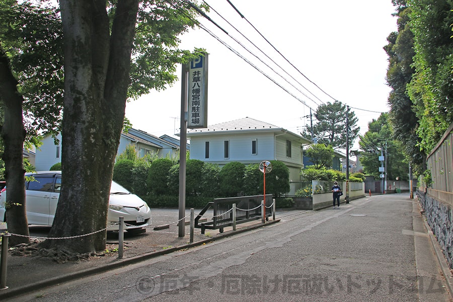 井草八幡宮 南側駐車場の様子