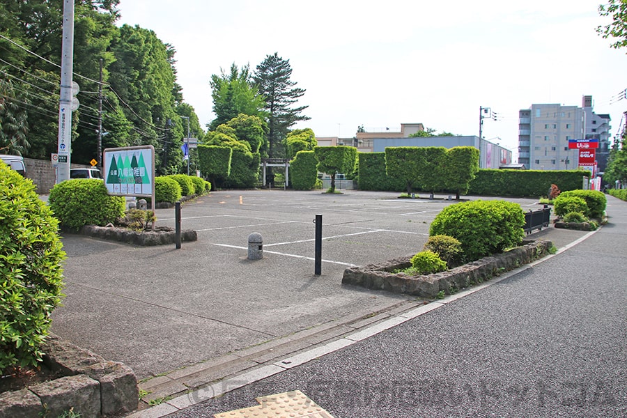 井草八幡宮 北側駐車場の様子