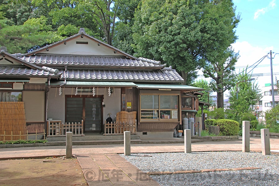 豊玉氷川神社 本殿左手にある社務所の様子