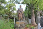 石手寺 入口近くの弘法大師空海像の様子