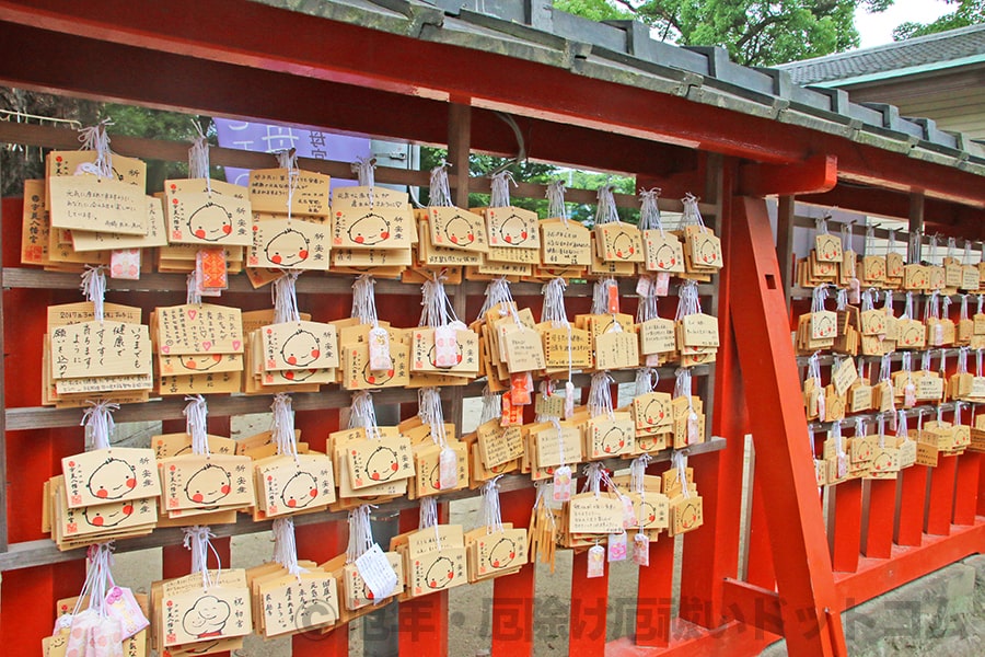 宇美八幡宮 絵馬掛けの様子