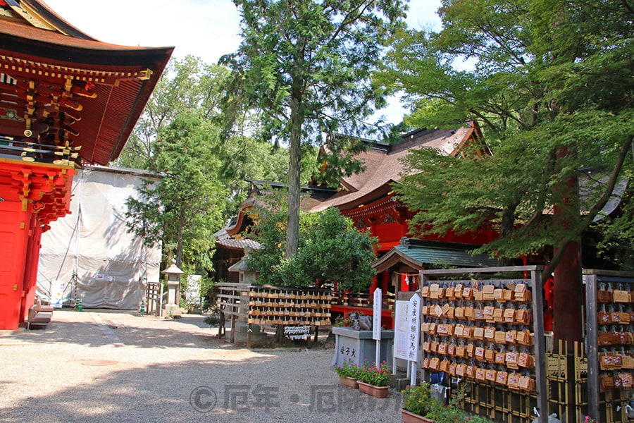 六所神社 拝殿・本殿がある場所の全体の様子