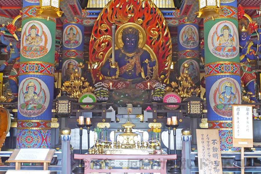 成田山新勝寺 不動明王像（平和の大塔内）の様子