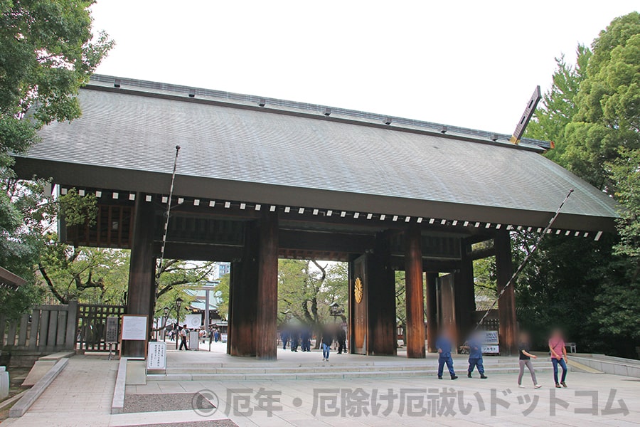 靖国神社 神門の様子
