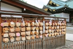 靖国神社 絵馬掛けの様子