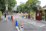 靖国神社 駐車場出口と精算機の様子