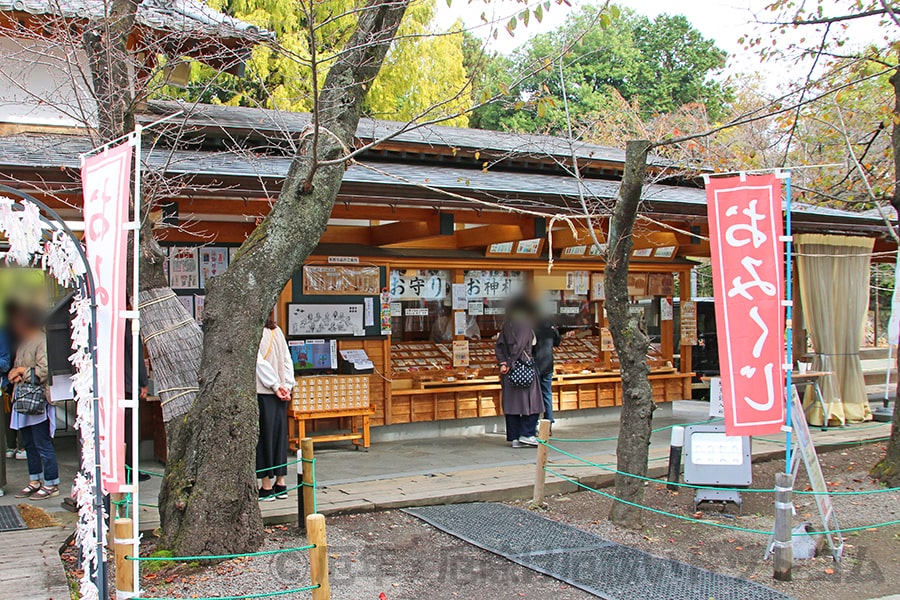 真田神社 授与品所の様子